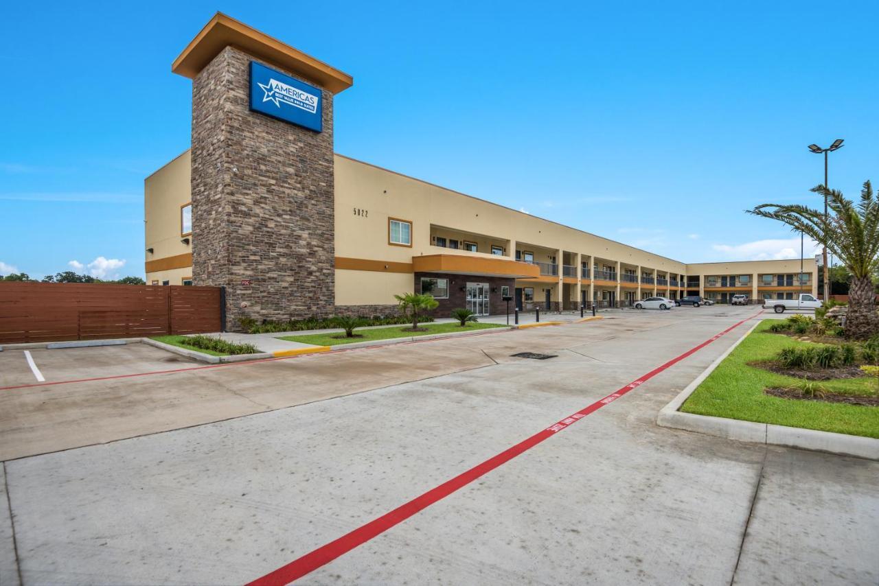 Americas Value & Houston At Hwy 6 Hotel 2*