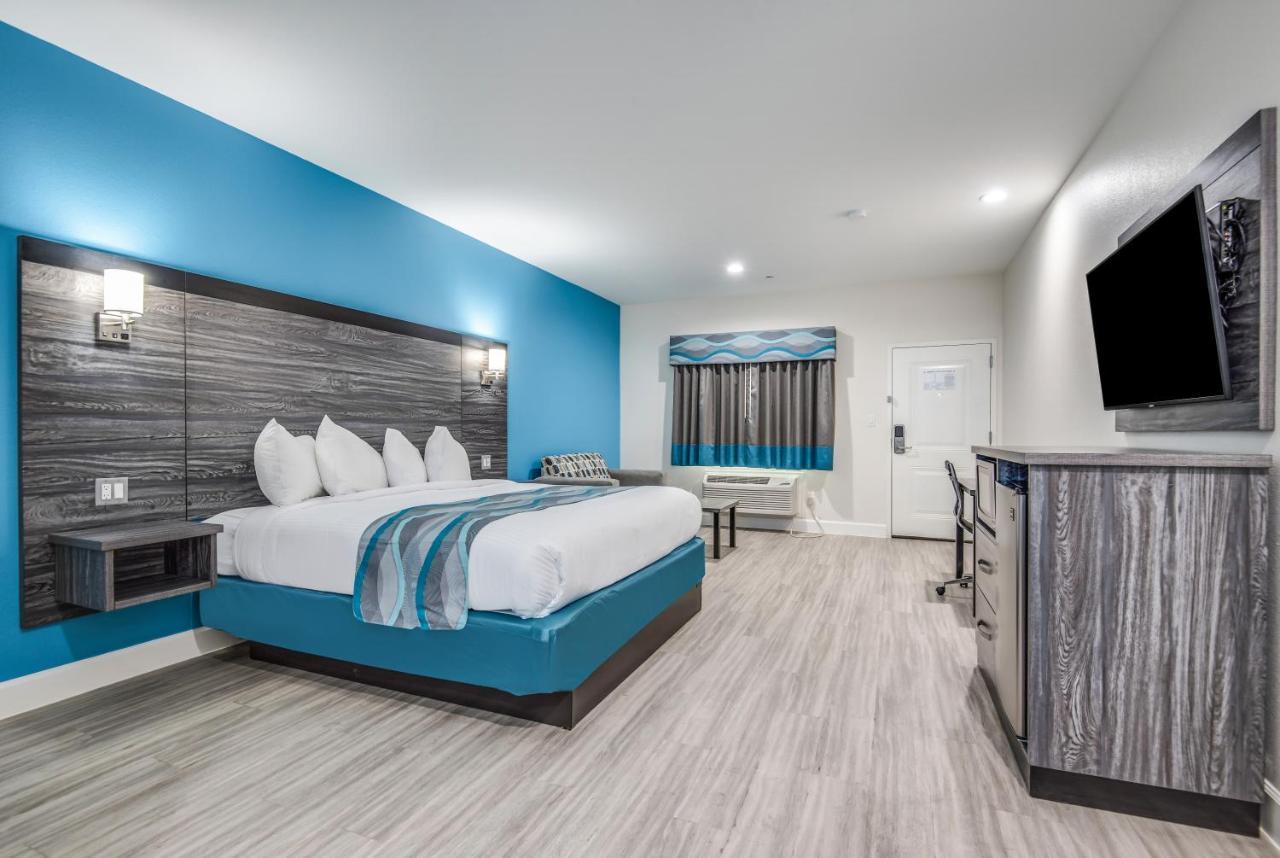 Americas Value & Houston At Hwy 6 Hotel Barker